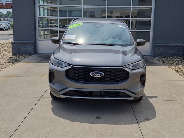 Certified 2024 Ford Escape ST-Line w/ Tech Pack #1 FWD image 9