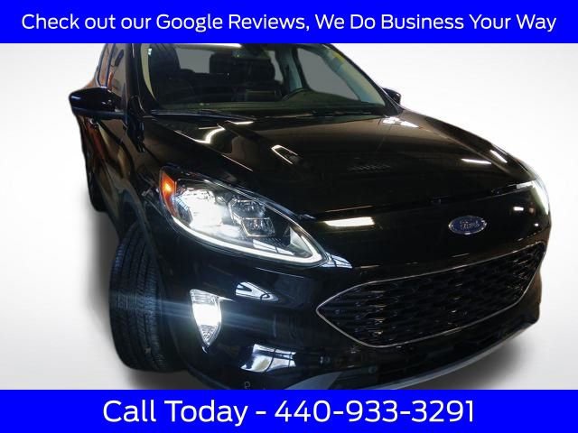 Certified 2022 Ford Escape Titanium w/ Class II Trailer Tow Package image 24