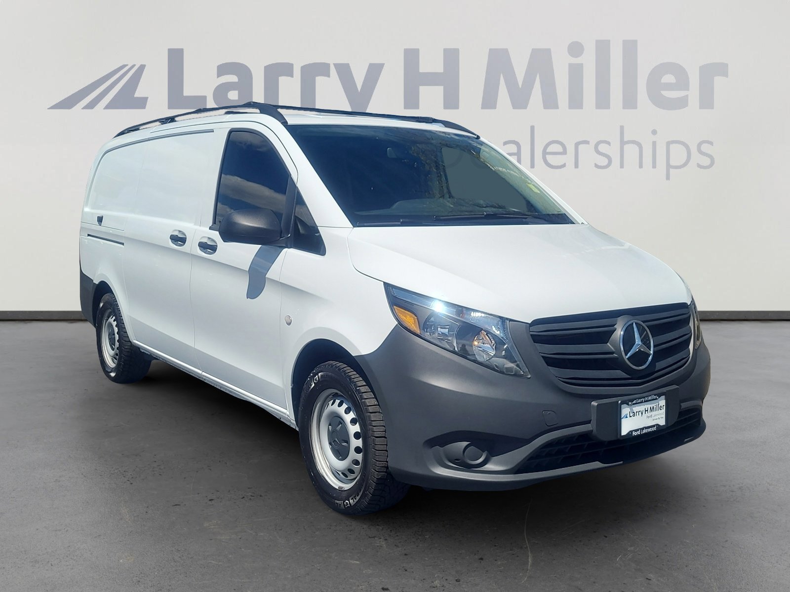 Used 2023 Mercedes-Benz Metris image 9