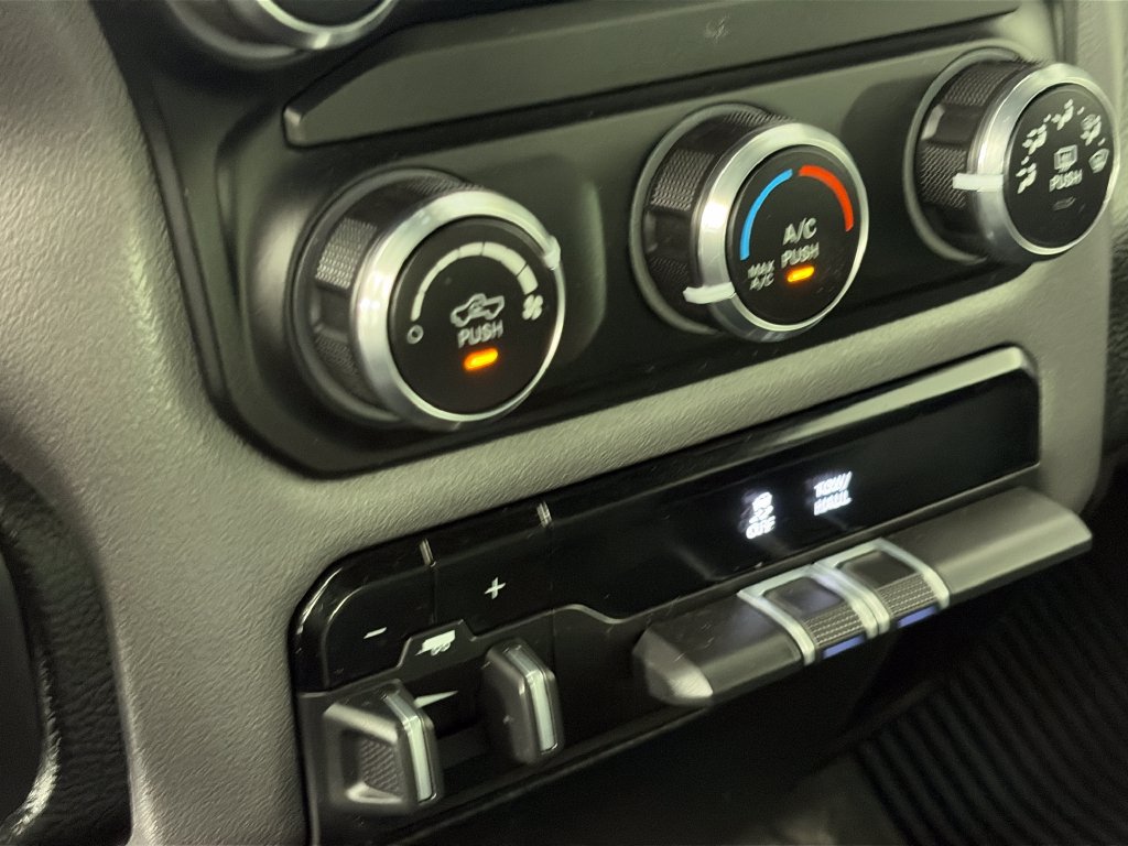 Used 2022 RAM 1500 Big Horn AWD/4WD image 21