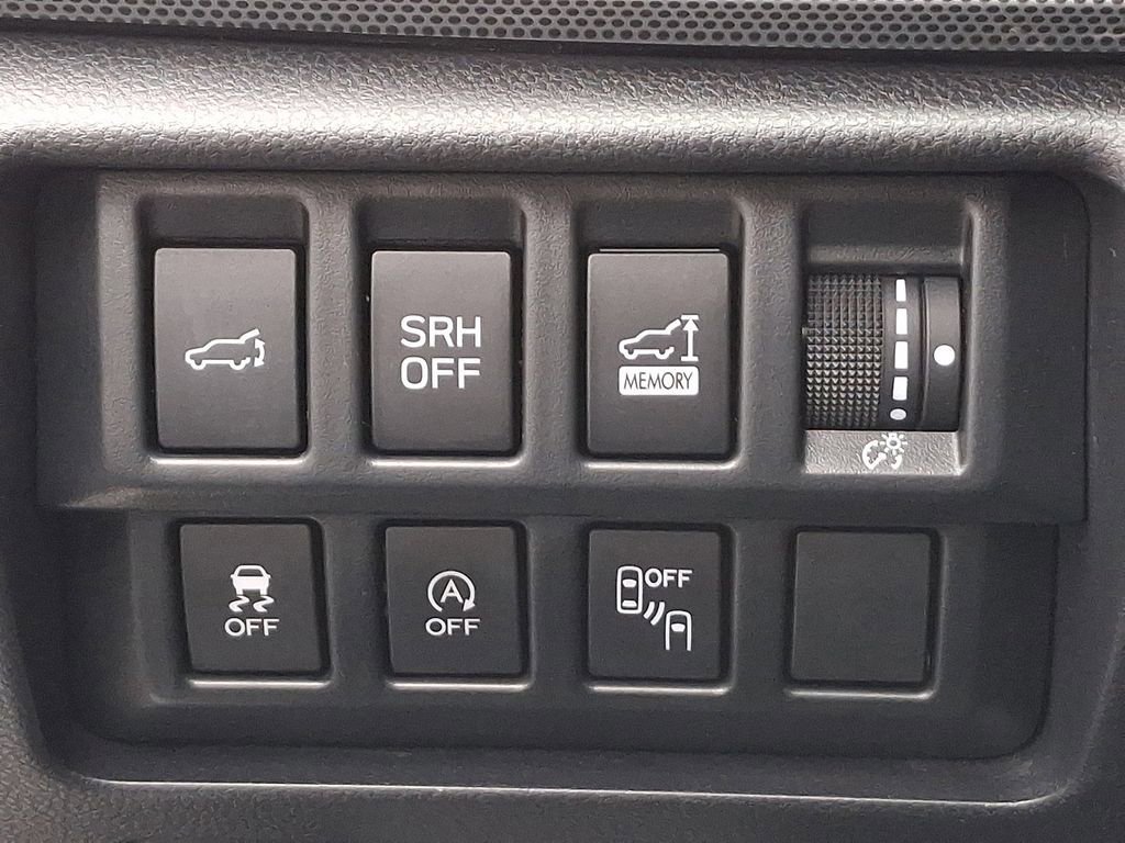 Used 2020 Subaru Forester Limited image 24