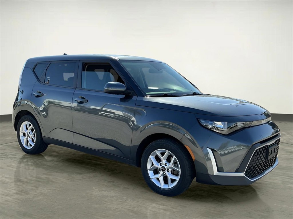 Used 2024 Kia Soul LX w/ Option Group 015 image 12