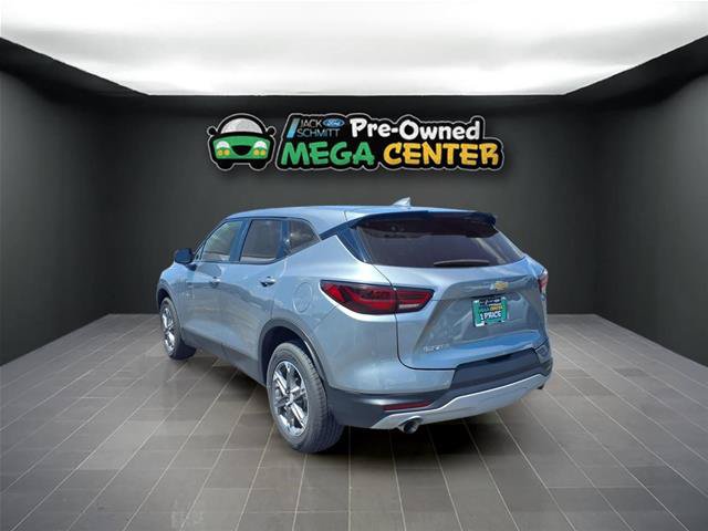 Used 2024 Chevrolet Blazer LT FWD image 4