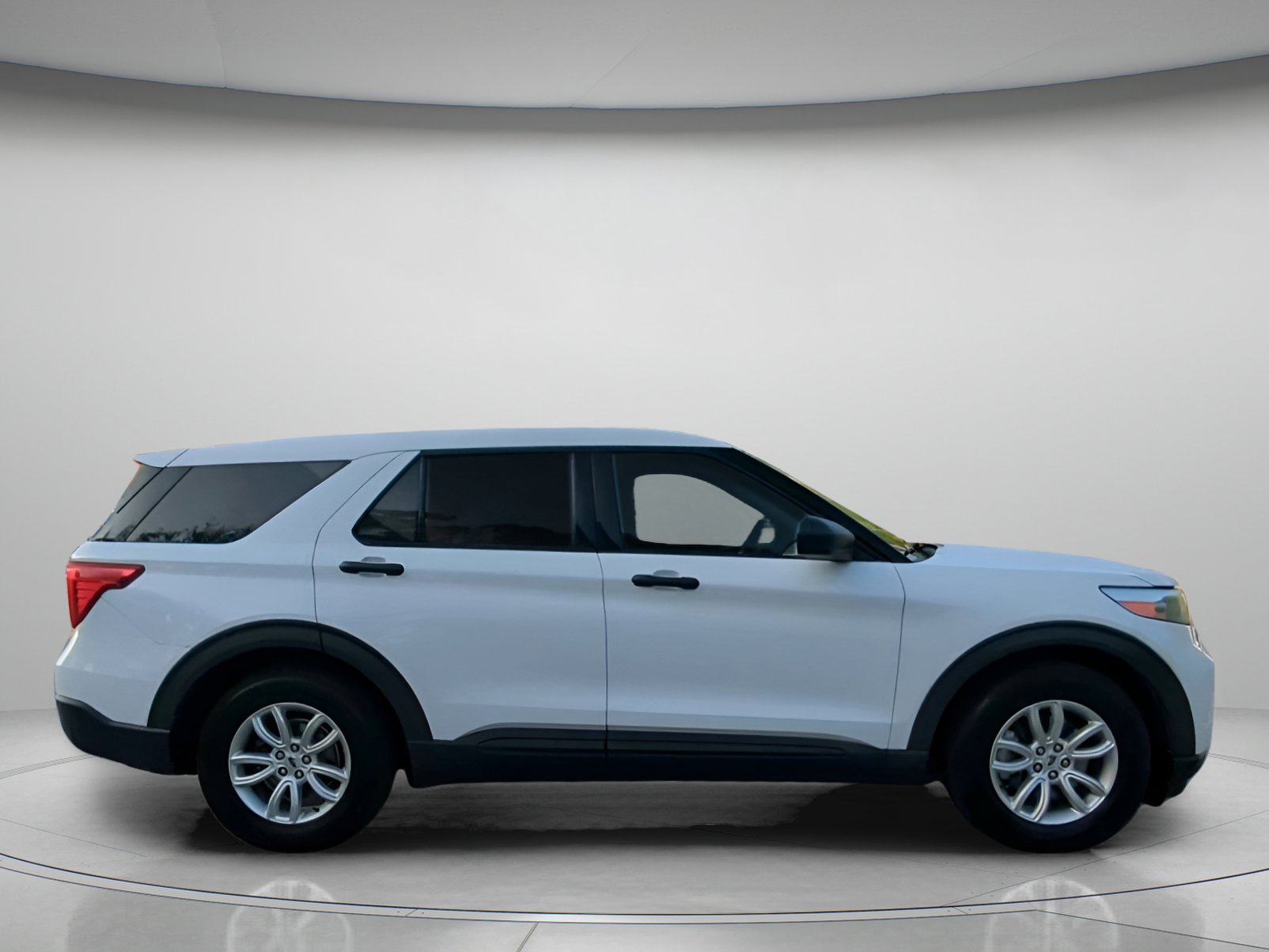 Certified 2021 Ford Explorer 2WD image 33