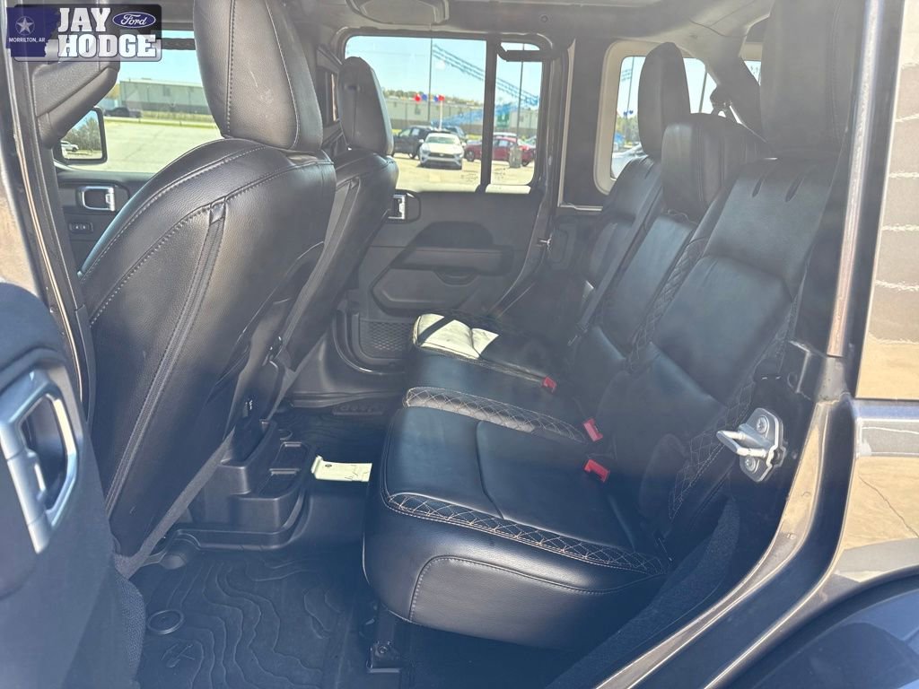 Used 2021 Jeep Wrangler Unlimited Sahara image 28