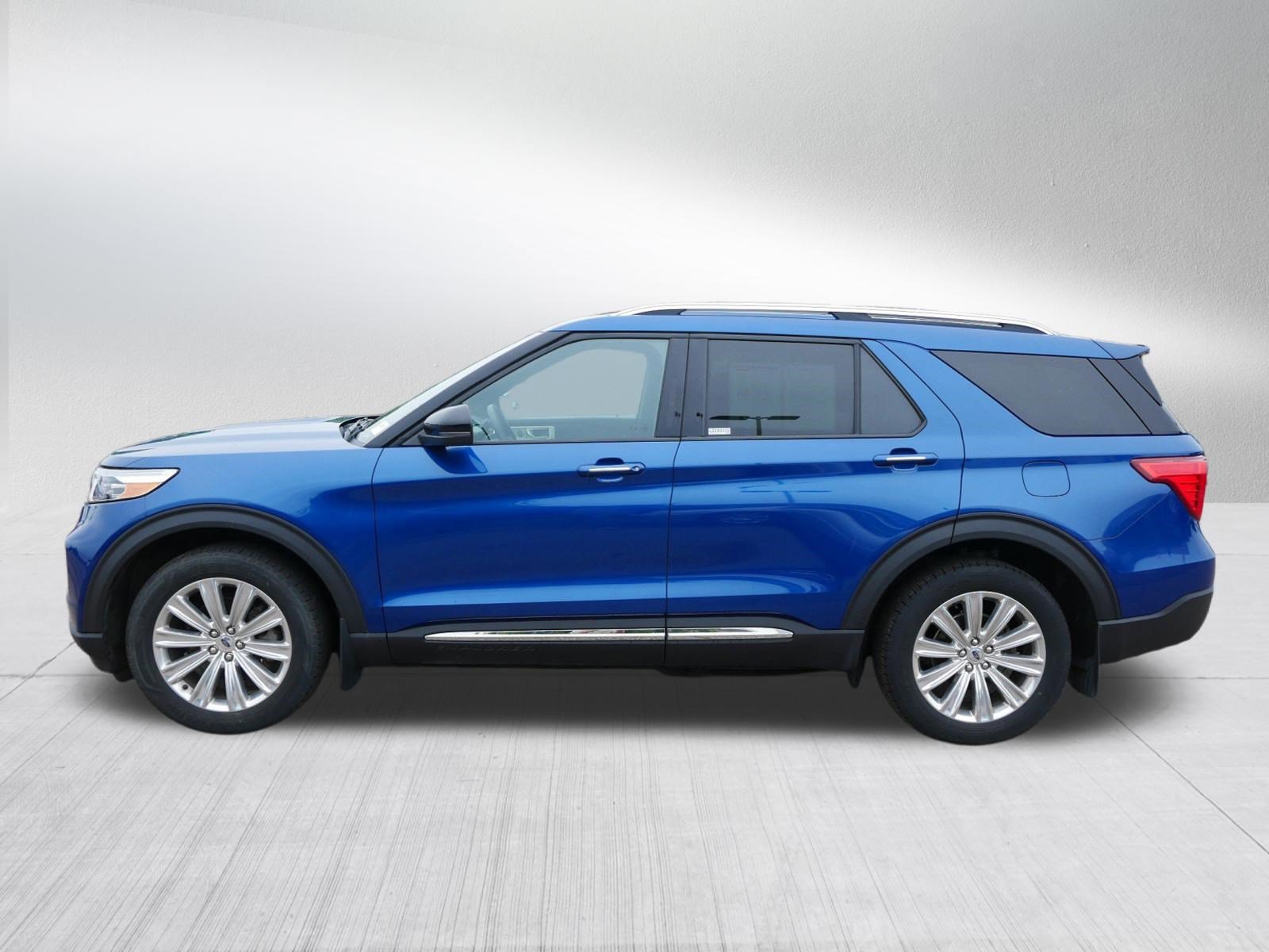 Certified 2020 Ford Explorer Limited AWD/4WD image 4