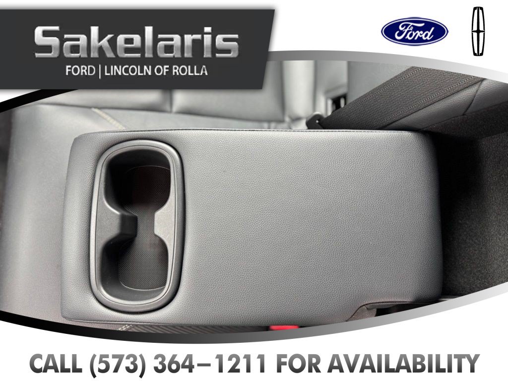 Used 2025 Toyota Camry SE FWD image 34