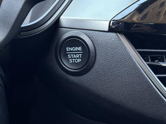 Certified 2025 Ford Escape Active FWD image 18