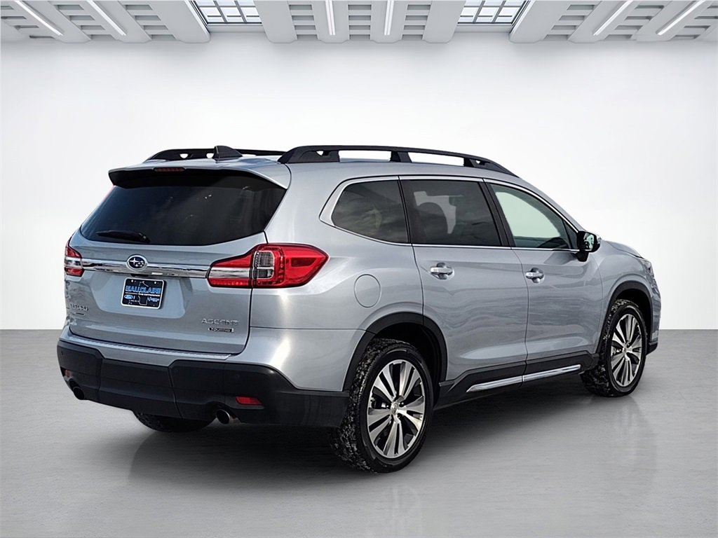 Used 2022 Subaru Ascent Touring image 3
