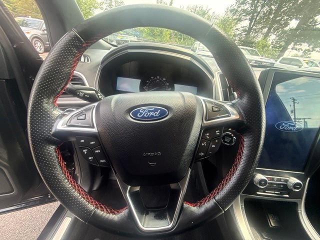 Certified 2024 Ford Edge ST-Line AWD/4WD image 16