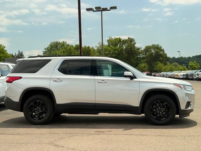 Used 2020 Chevrolet Traverse LT FWD image 33