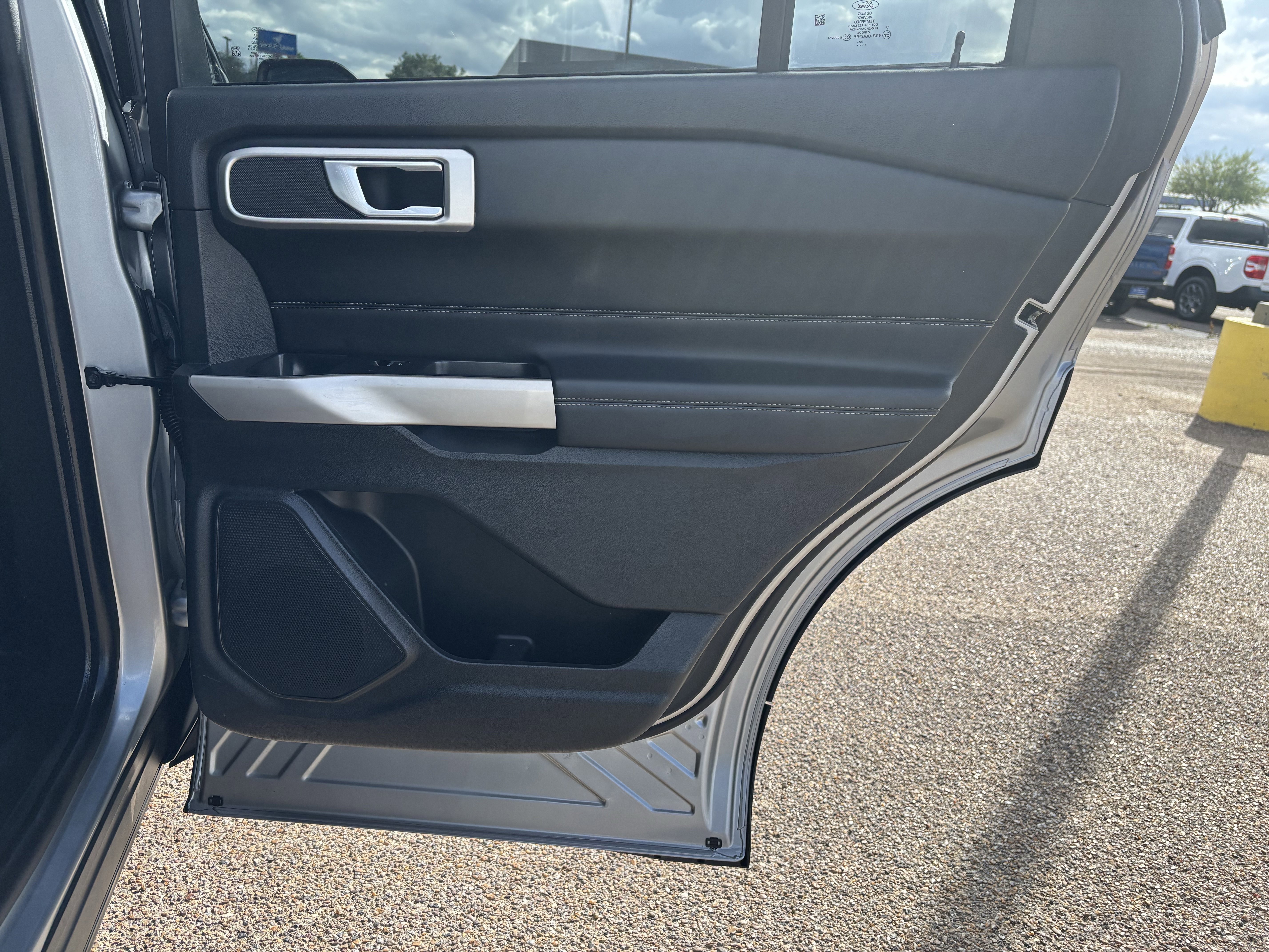 Certified 2023 Ford Explorer XLT image 21