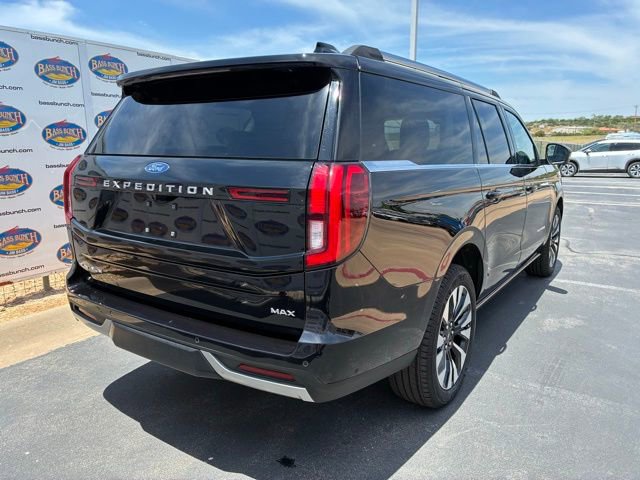 Certified 2025 Ford Expedition Max Platinum w/ Driver's Package AWD/4WD image 4