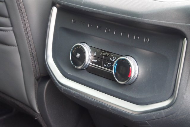 Certified 2025 Ford Expedition Active image 15