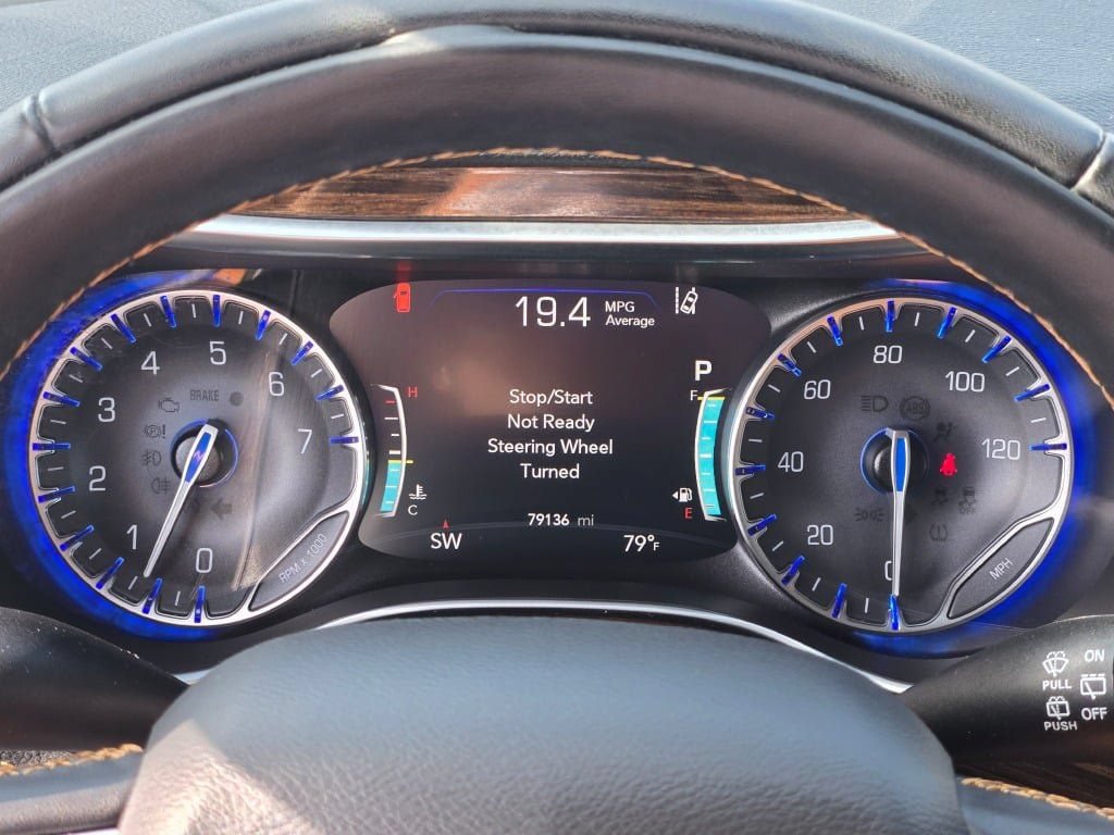 Used 2022 Chrysler Pacifica Pinnacle AWD/4WD image 40