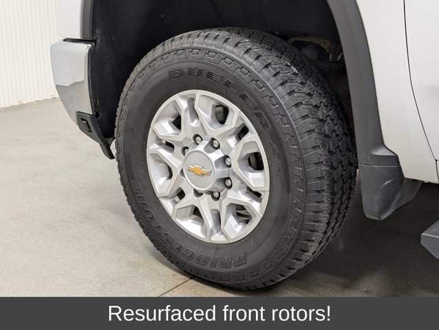 Used 2024 Chevrolet Silverado 2500 LTZ AWD/4WD image 2