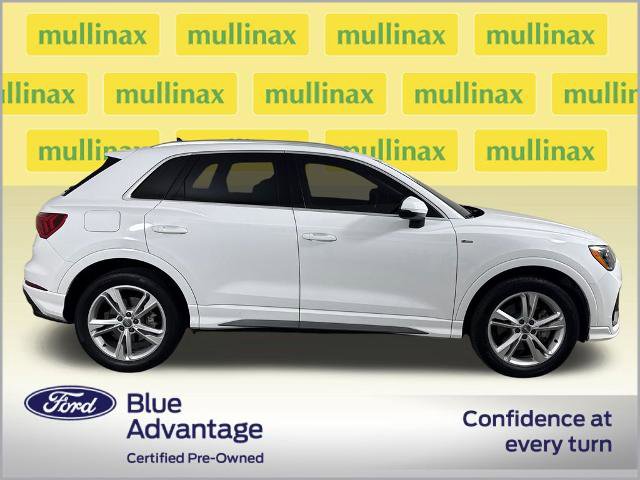 Used 2020 Audi Q3 2.0T Premium w/ Convenience Package AWD/4WD image 1