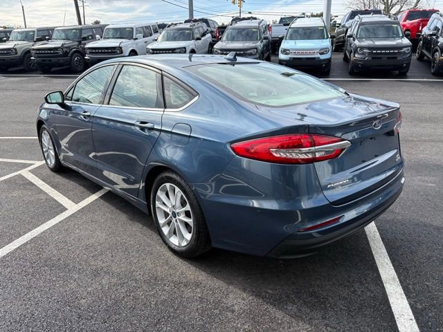 Certified 2019 Ford Fusion SE image 3