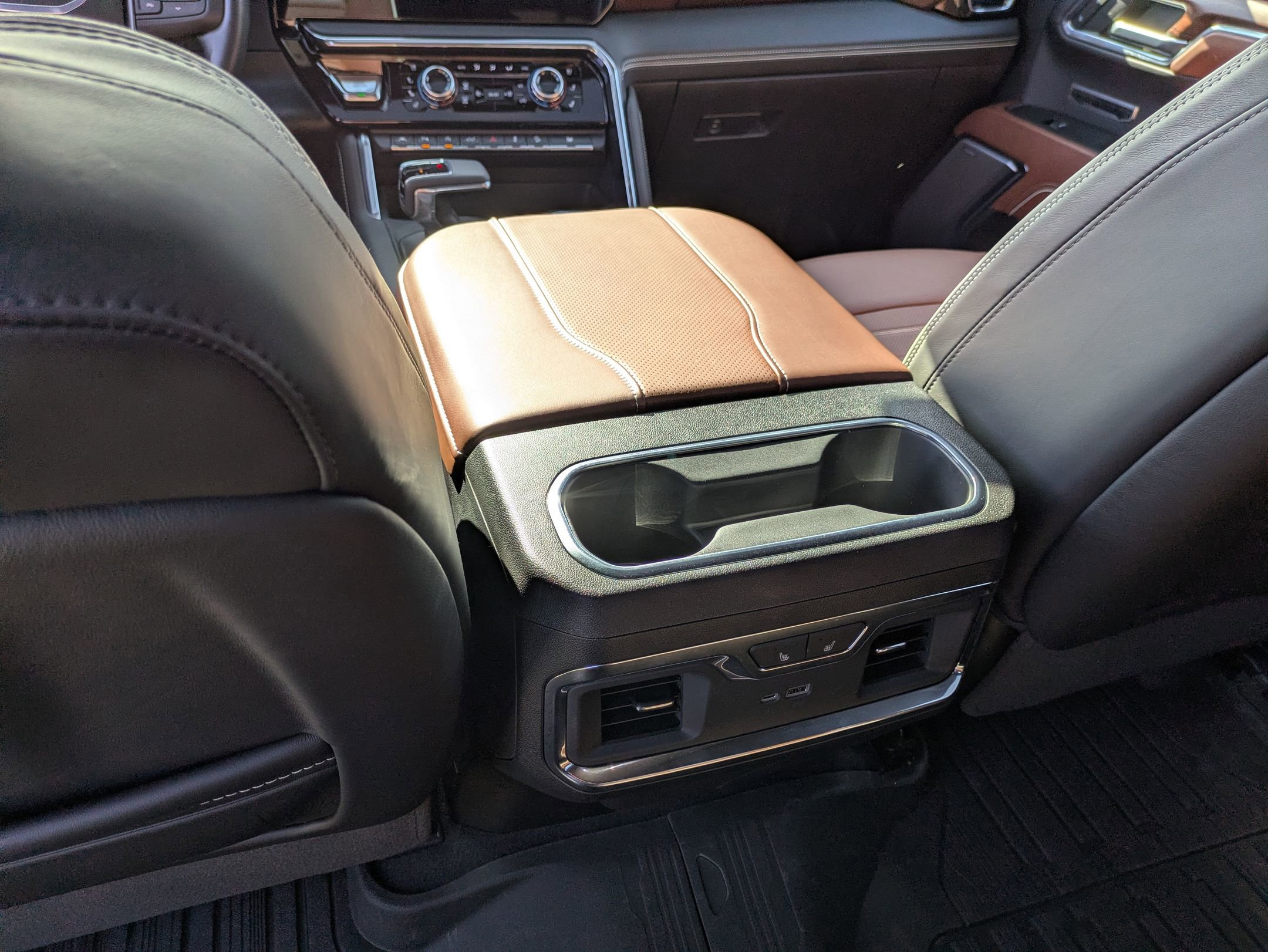 Used 2024 GMC Sierra 1500 Denali Ultimate image 32