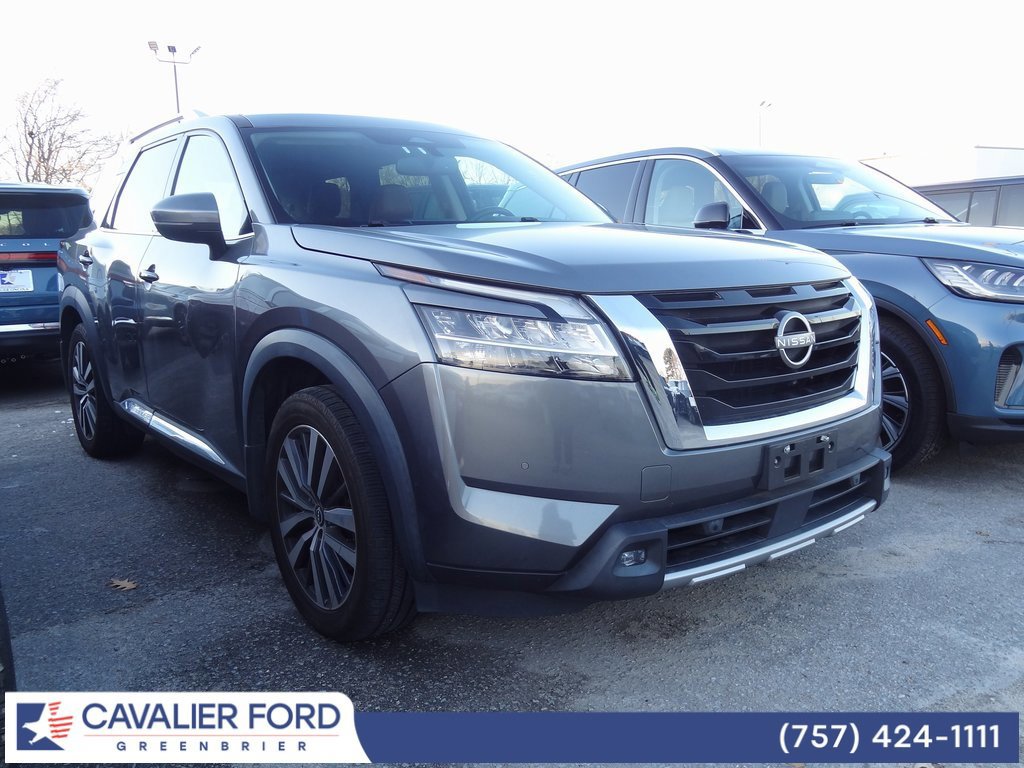 Used 2022 Nissan Pathfinder Platinum w/ Cargo Package image 4