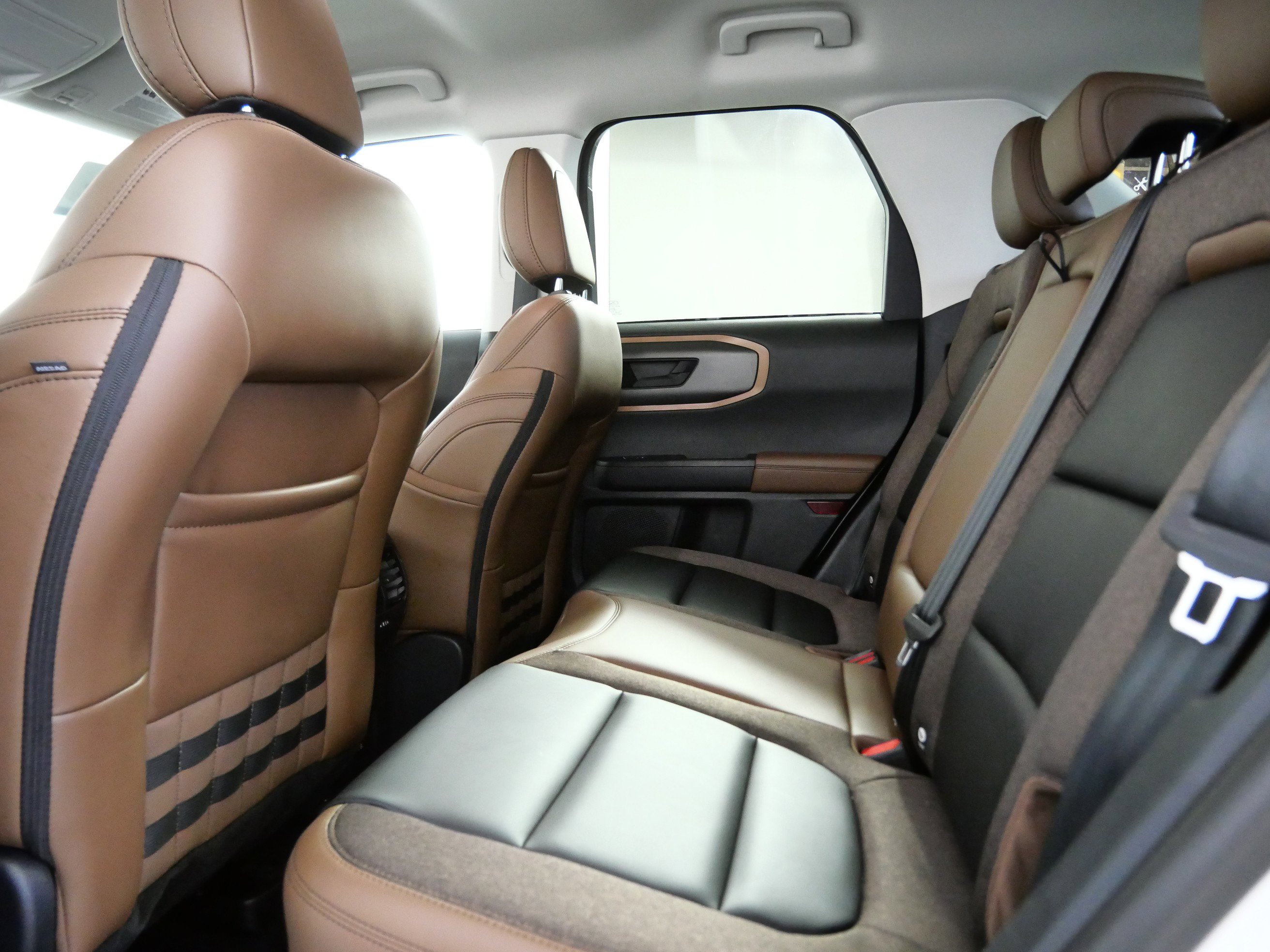 Certified 2025 Ford Bronco Sport Outer Banks w/ Outer Banks Tech Package+ AWD/4WD image 14
