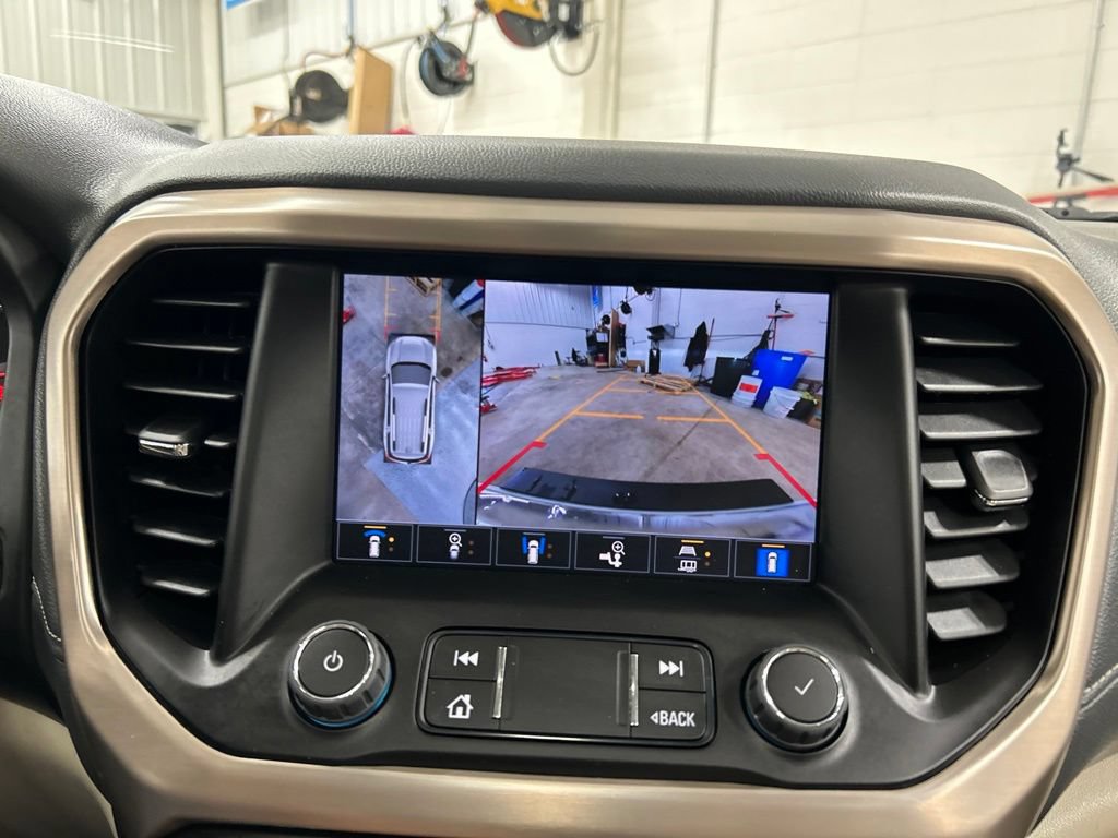 Used 2023 GMC Acadia Denali w/ Denali Technology Package AWD/4WD image 24