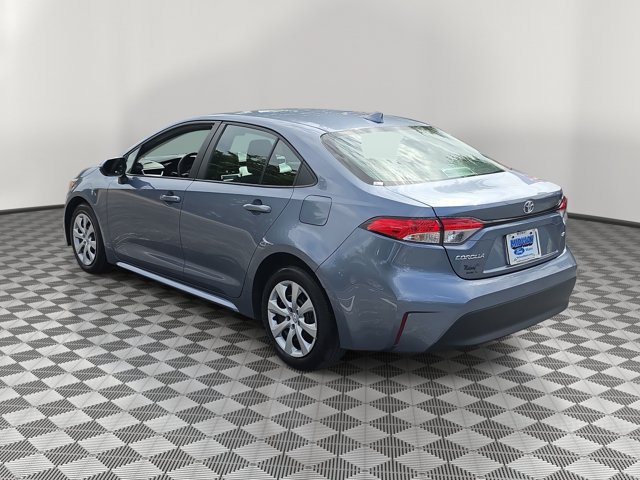 Used 2025 Toyota Corolla LE FWD image 4