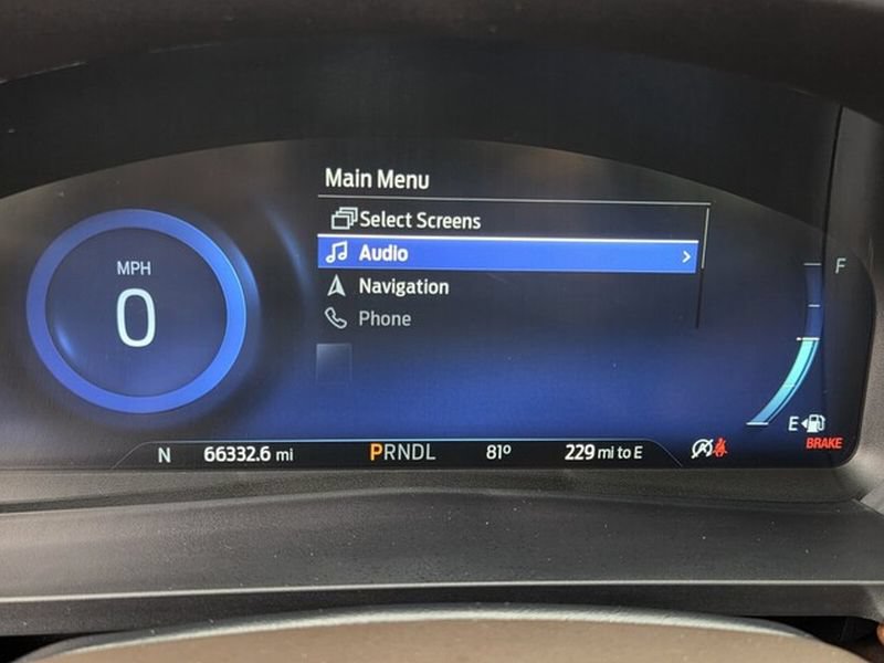Certified 2023 Ford Explorer King Ranch w/ Technology Package AWD/4WD image 32