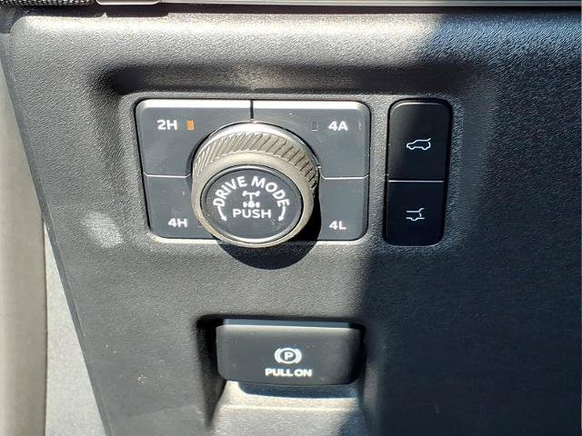 Certified 2025 Ford Expedition Tremor AWD/4WD image 24