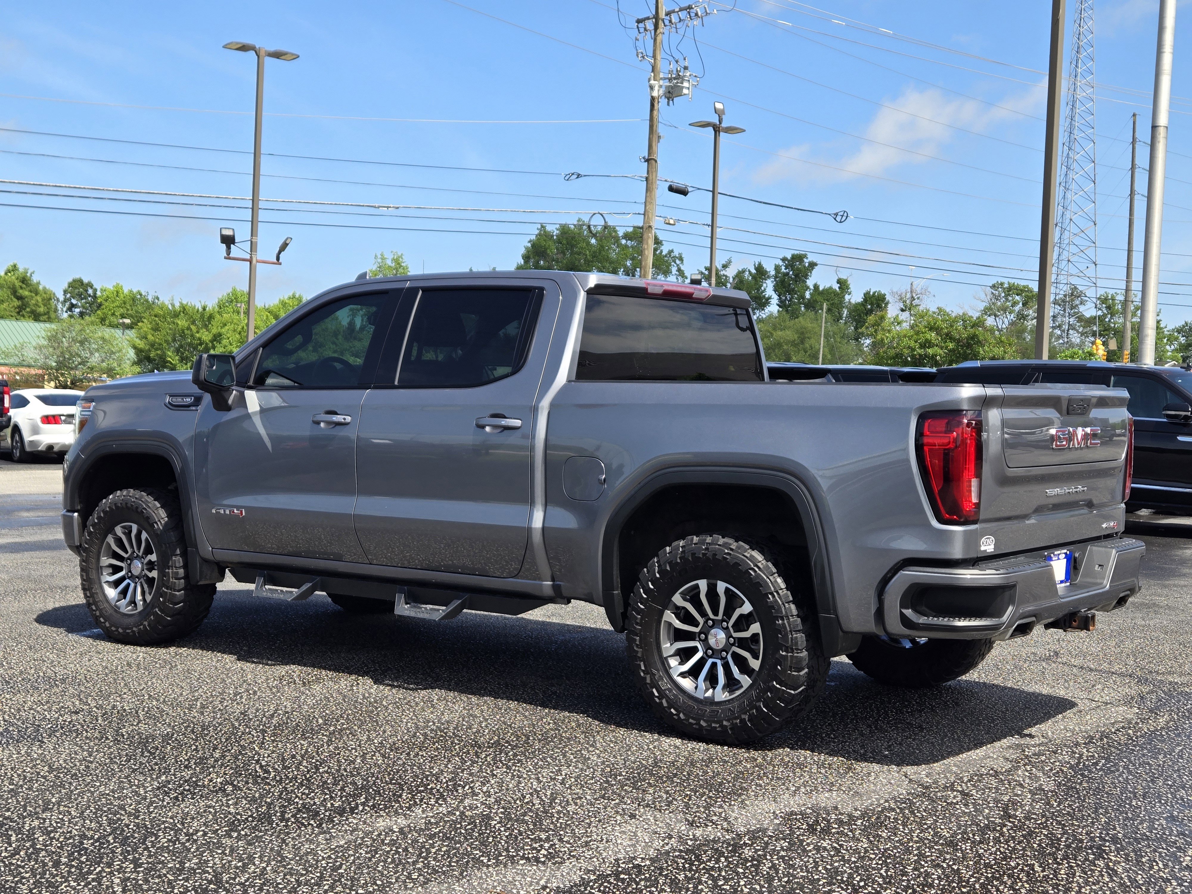 Used 2021 GMC Sierra 1500 AT4 AWD/4WD image 12