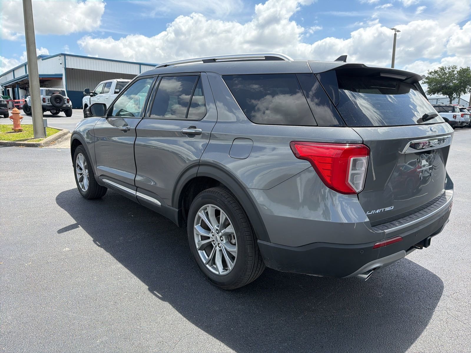 Certified 2023 Ford Explorer Limited w/ Limited Technology Package image 10