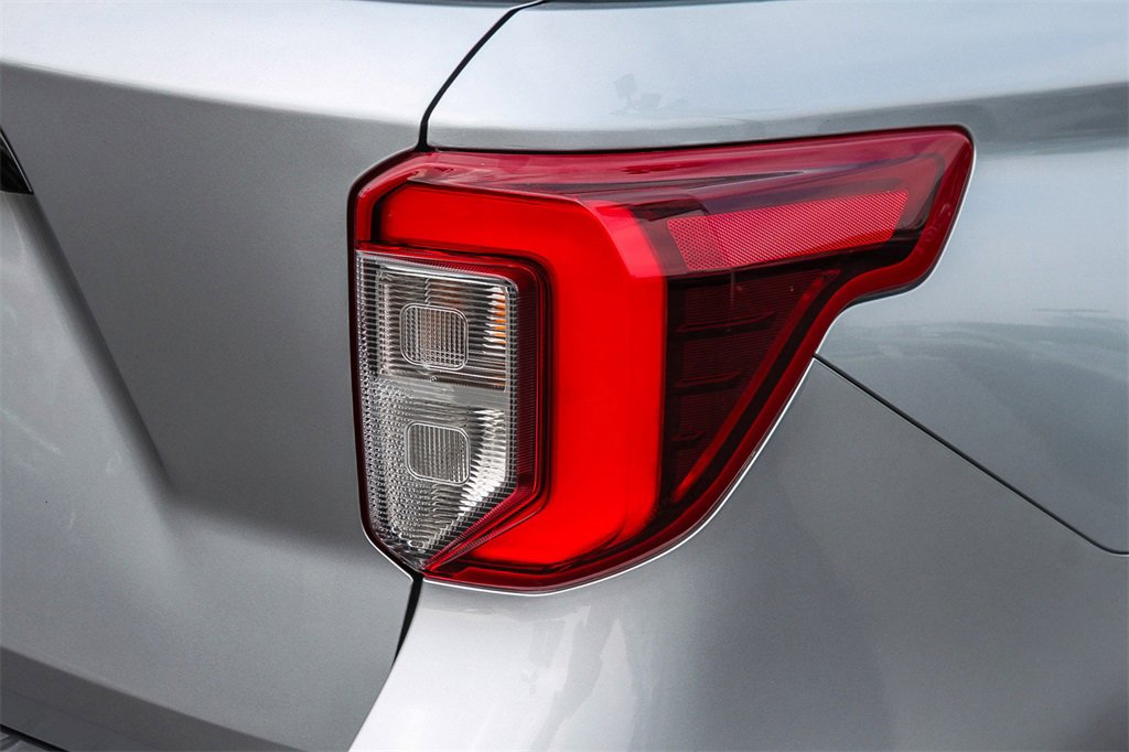 Certified 2022 Ford Explorer ST-Line w/ Class IV Trailer Tow Package image 12