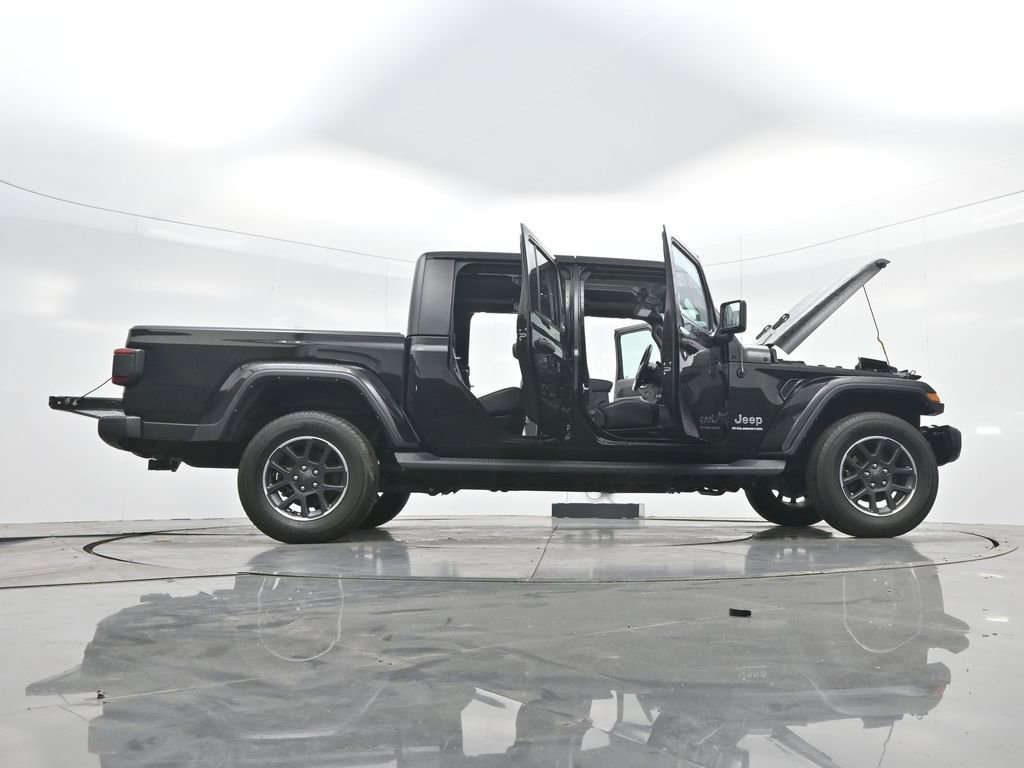 Used 2023 Jeep Gladiator Overland w/ Popular Equipment Package AWD/4WD image 44