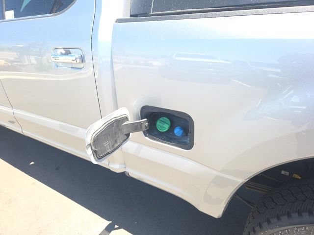 Certified 2020 Ford F350 Platinum w/ FX4 Off-Road Package AWD/4WD image 5