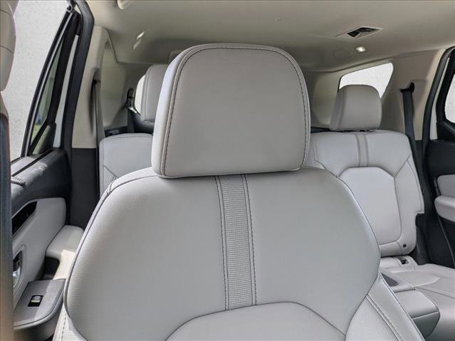 Used 2025 Honda Pilot EX-L image 14