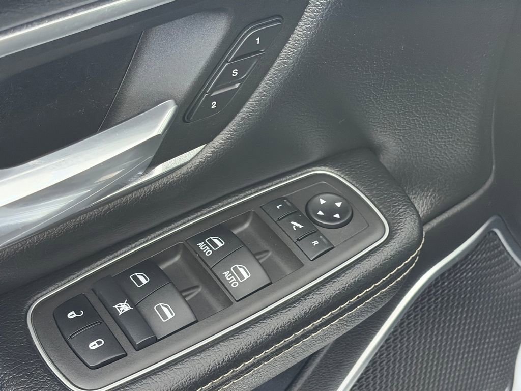 Used 2022 RAM 1500 Laramie AWD/4WD image 26