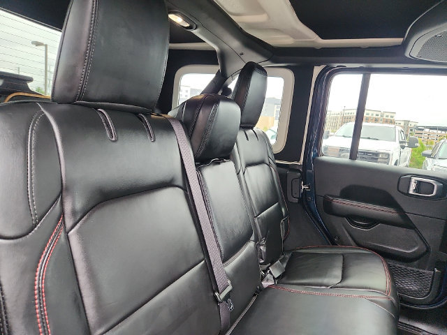 Used 2025 Jeep Wrangler Unlimited Rubicon AWD/4WD image 28