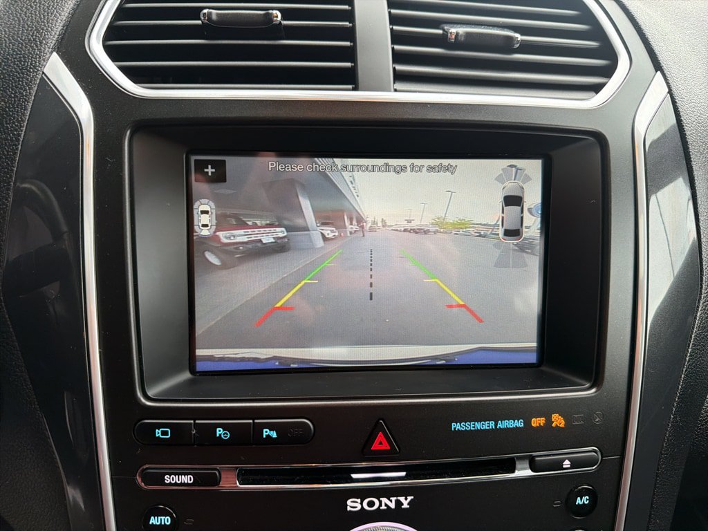 Certified 2017 Ford Explorer Limited AWD/4WD image 25