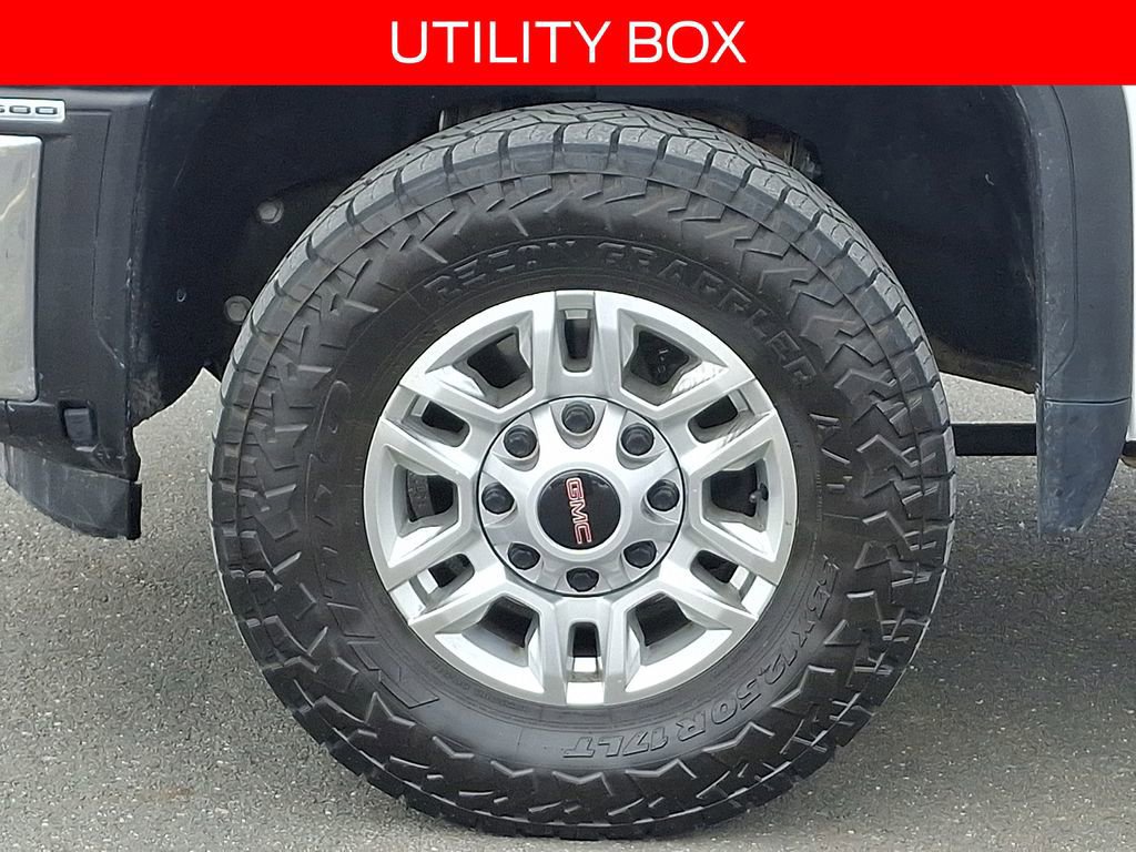 Used 2024 GMC Sierra 2500 Pro w/ Convenience Package image 8