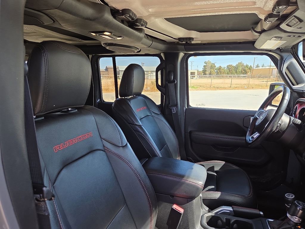 Used 2022 Jeep Wrangler Unlimited Rubicon w/ LED Lighting Group AWD/4WD image 15