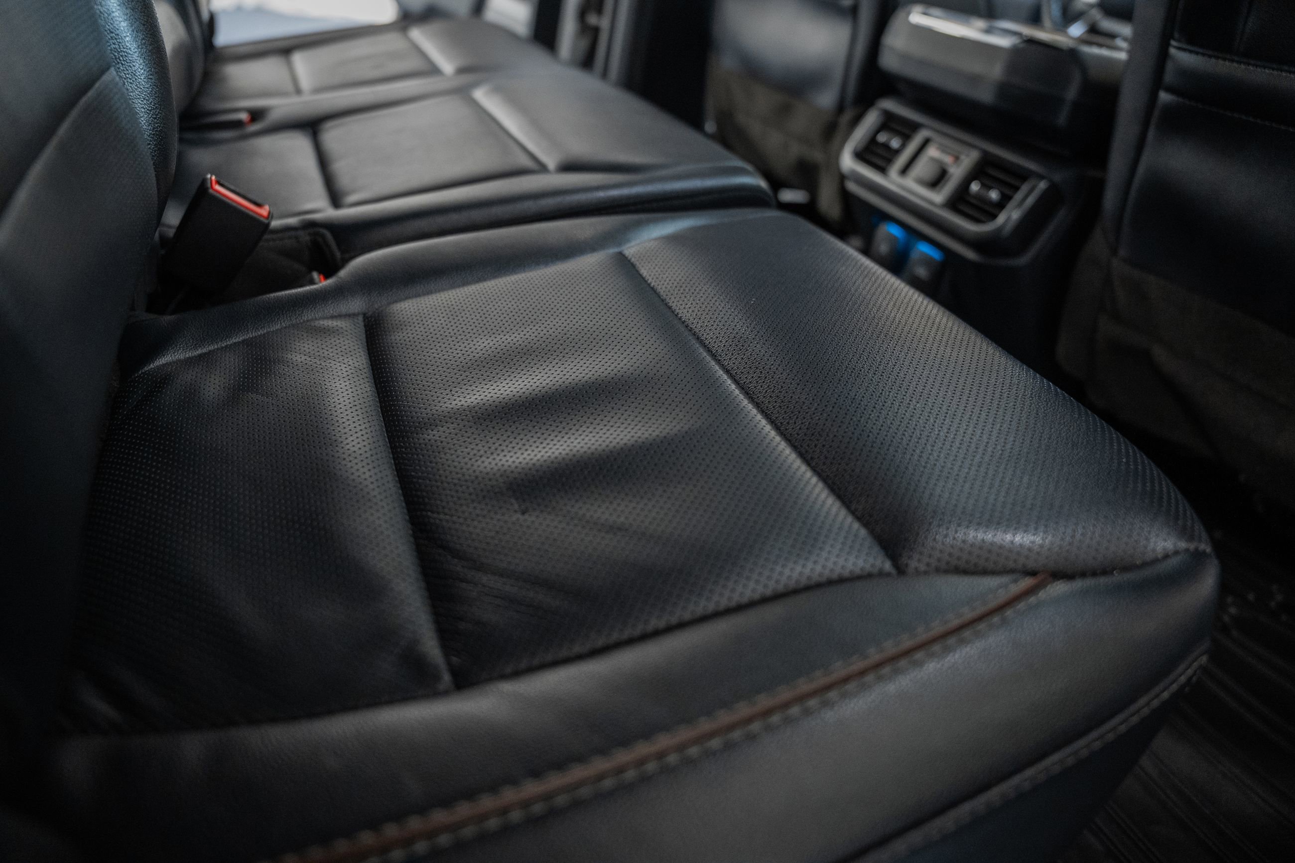 Certified 2023 Ford F150 Lariat w/ Equipment Group 502A High image 38