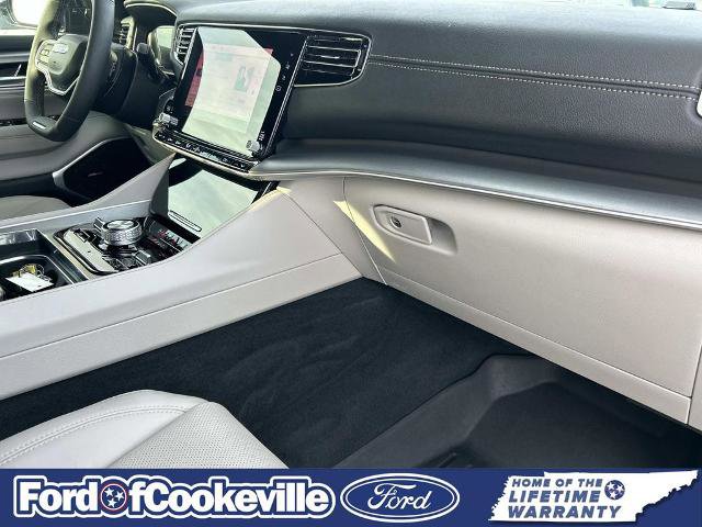 Used 2025 Jeep Wagoneer Series II w/ Convenience Group I image 23