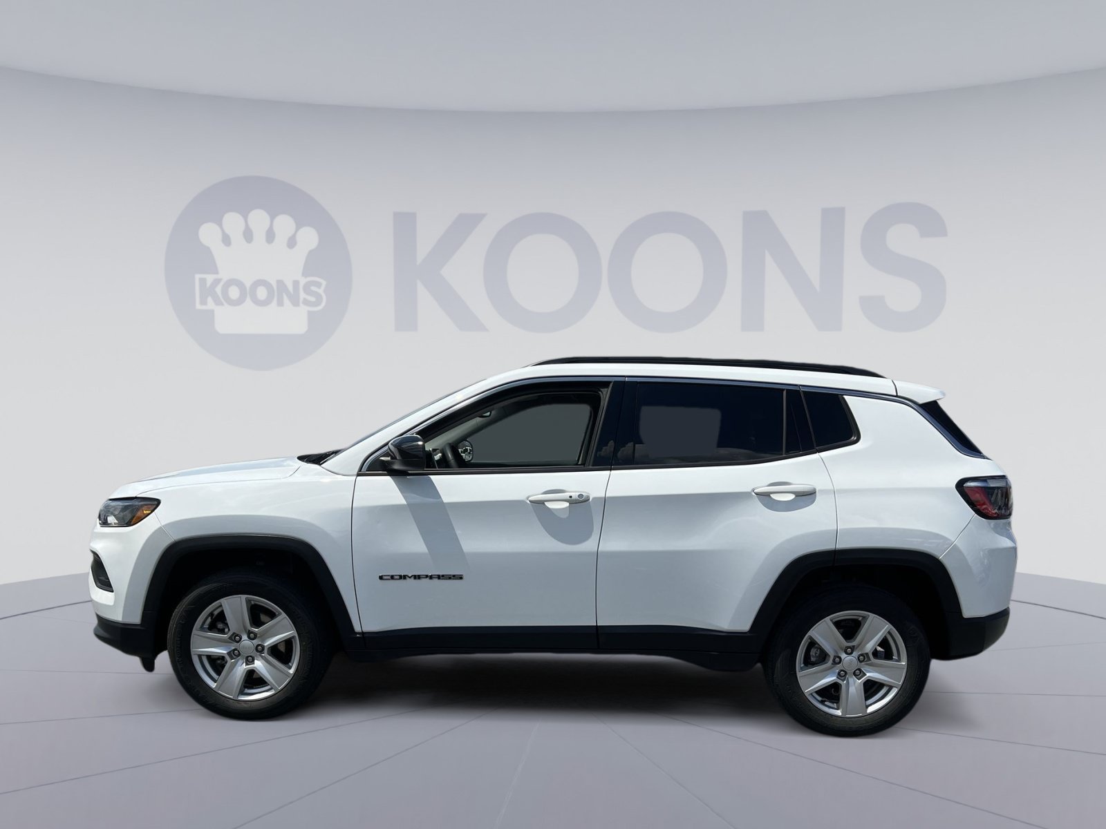 Used 2022 Jeep Compass Latitude AWD/4WD image 2