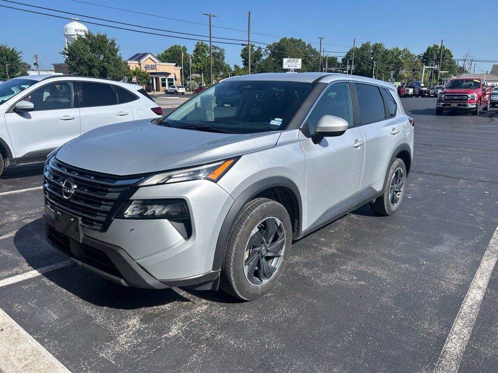 Used 2025 Nissan Rogue SV FWD image 32