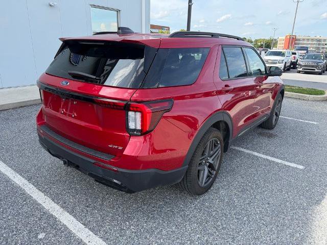 Certified 2025 Ford Explorer ST-Line w/ ST-Line Street Pack AWD/4WD image 8