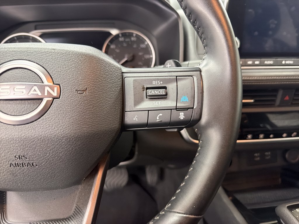 Used 2025 Nissan Rogue SV FWD image 21