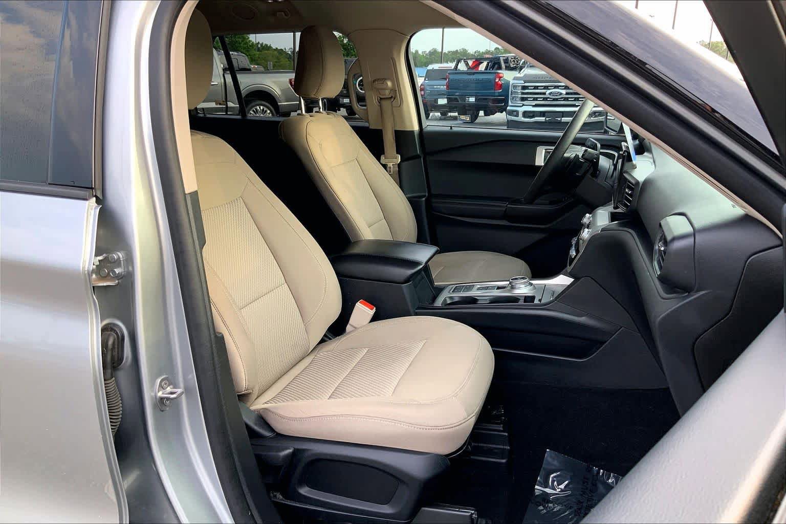 Certified 2020 Ford Explorer 2WD image 9