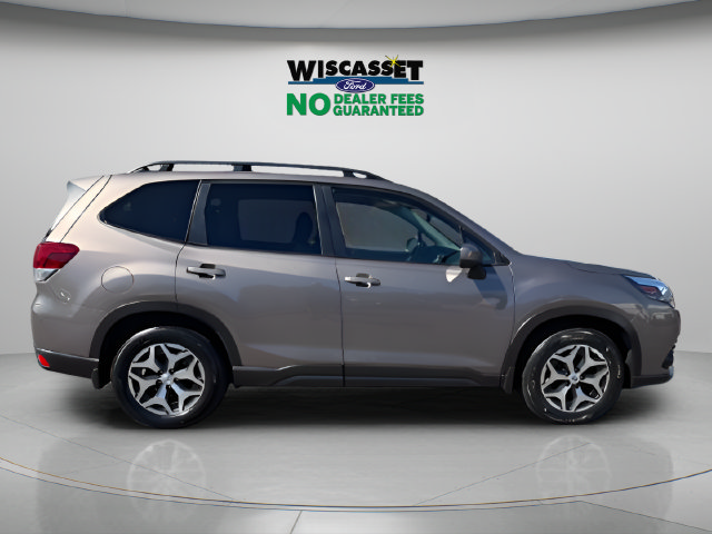 Used 2023 Subaru Forester Premium AWD/4WD image 6
