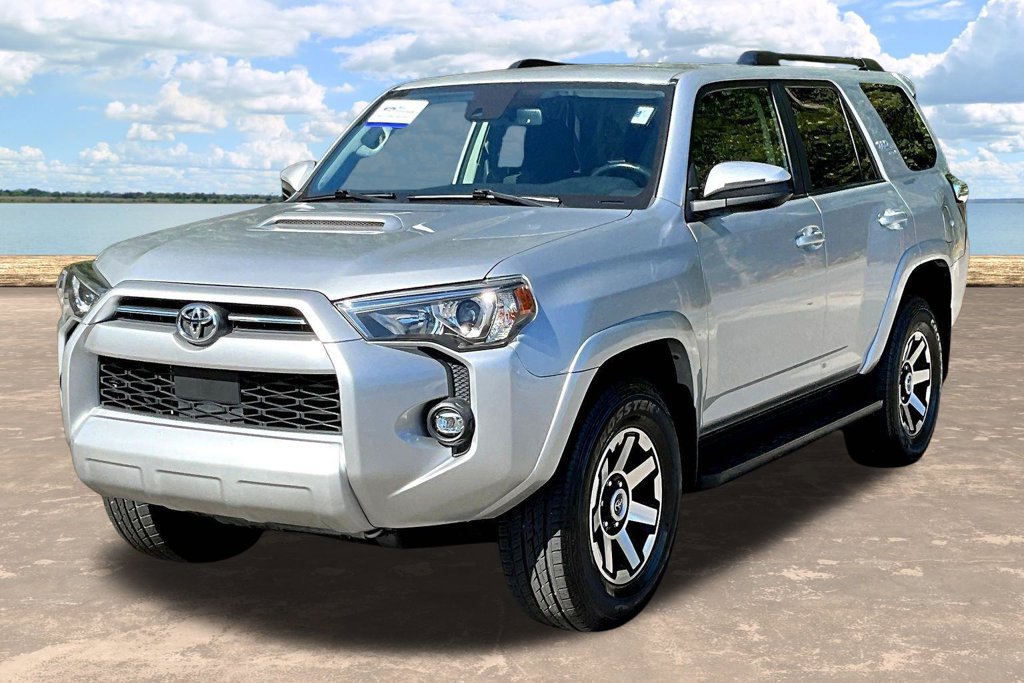 Used 2021 Toyota 4Runner TRD Off-Road AWD/4WD image 4