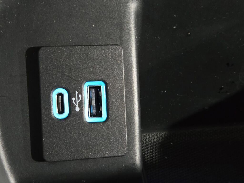 Certified 2022 Ford F150 XLT w/ Equipment Group 302A High image 30